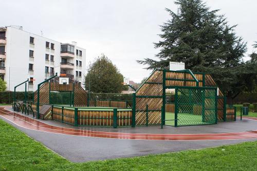 Par Poudou99 — Travail personnel, CC BY-SA 4.0, https://commons.wikimedia.org/w/index.php?curid=52286900 Par Poudou99 — Travail personnel, CC BY-SA 4.0, https://commons.wikimedia.org/w/index.php?curid=52286900