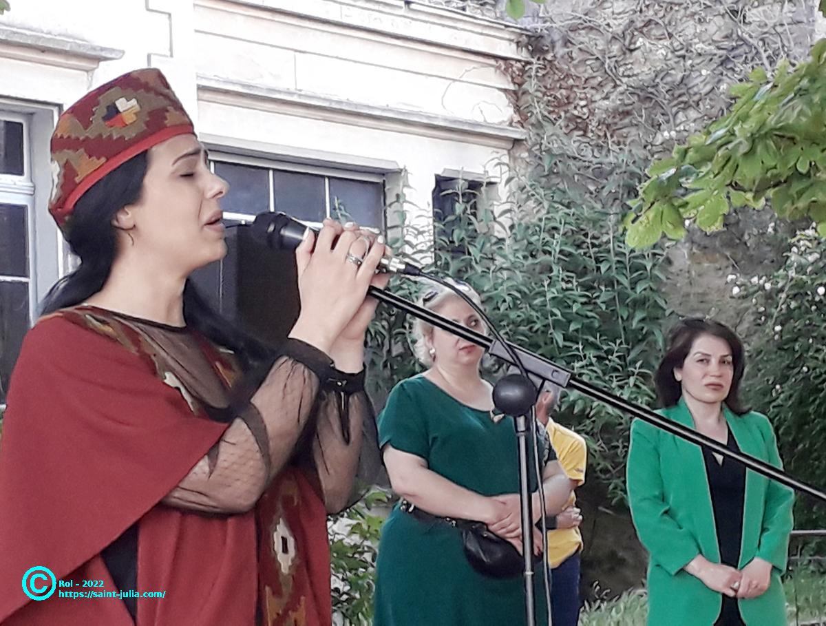 stjulia_20220529_armenie_diva.jpg