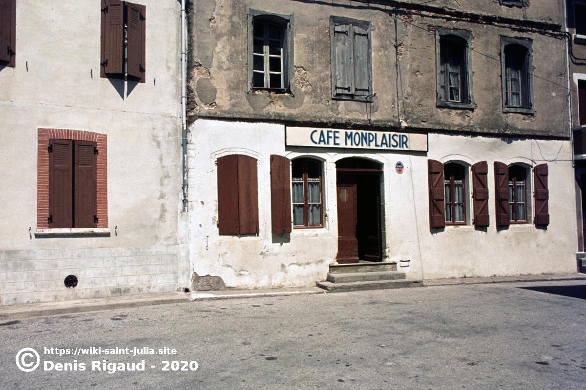 1974_cafe_1974cor.jpg 1974_cafe_1974cor.jpg